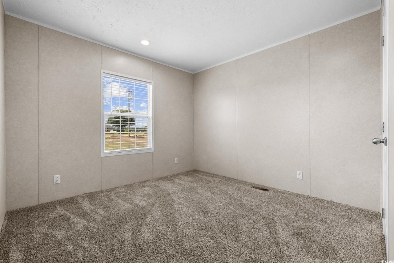 215 Eva Dr. Photo 25