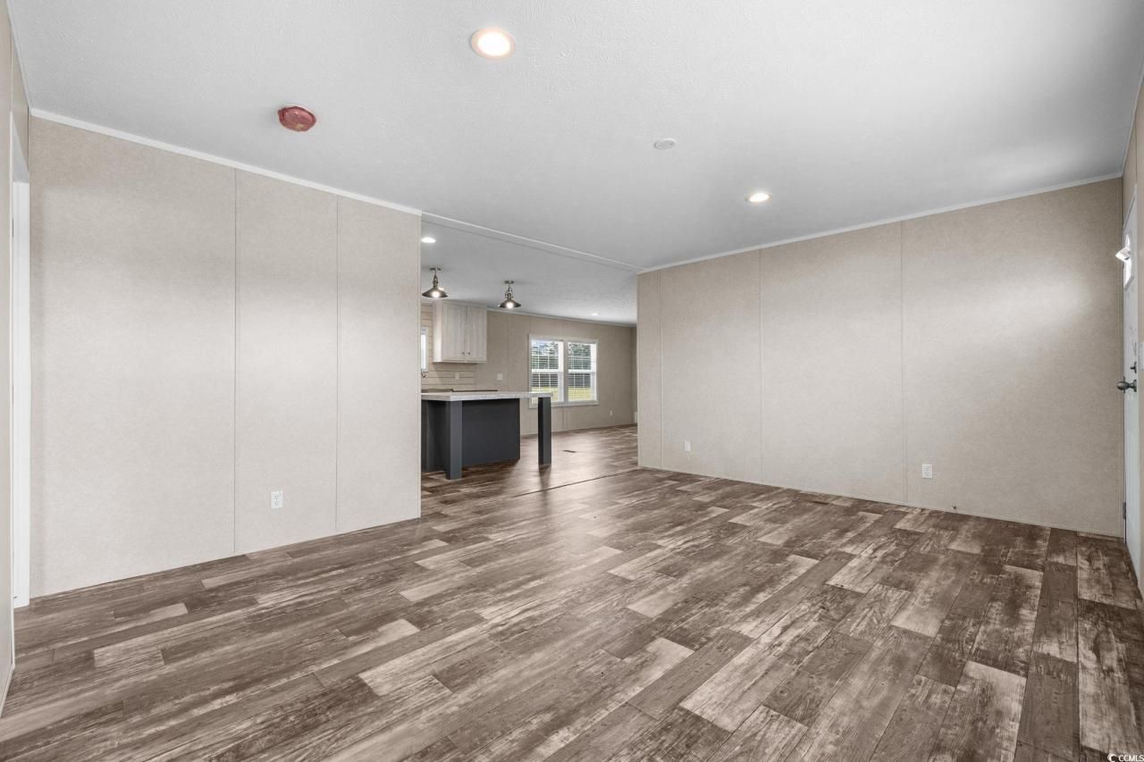 215 Eva Dr. Photo 30