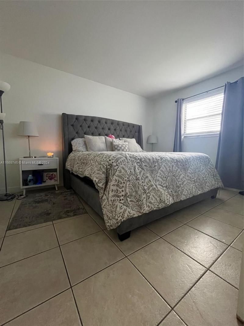 8075 NW 7th St, Unit 109, Miami, FL 33126 Photo