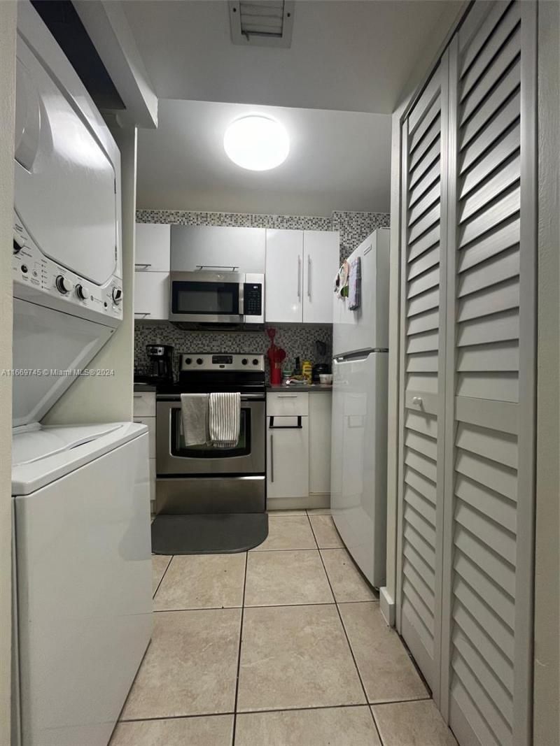 8075 NW 7th St, Unit 109, Miami, FL 33126 Photo