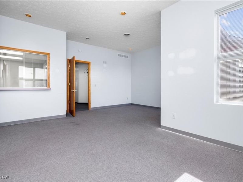 5319 Meadow Lane Court, Sheffield Village, OH 44035 Photo 13