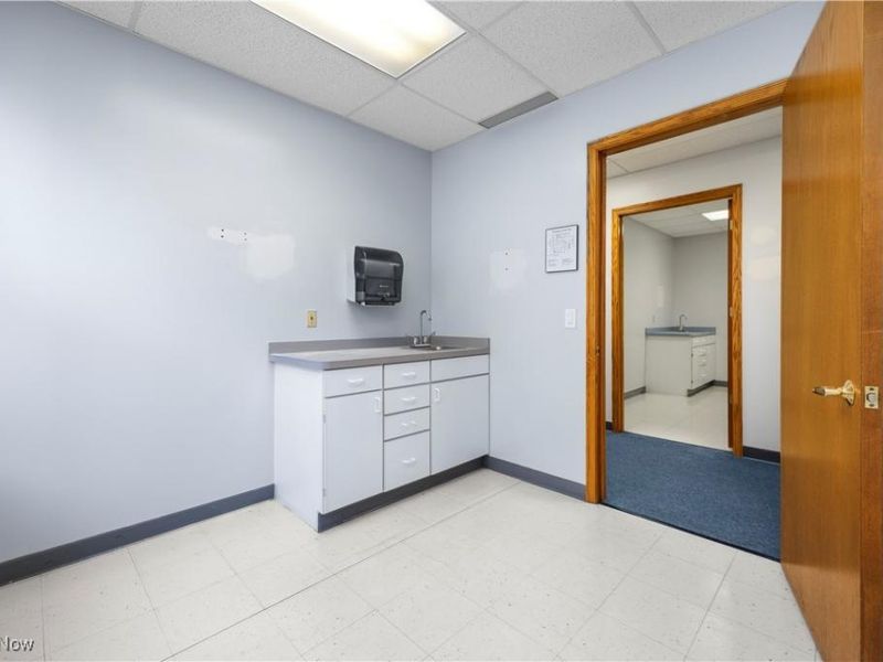 5319 Meadow Lane Court, Sheffield Village, OH 44035 Photo 29