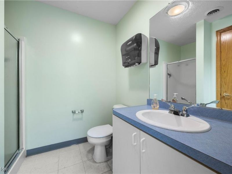 5319 Meadow Lane Court, Sheffield Village, OH 44035 Photo 8