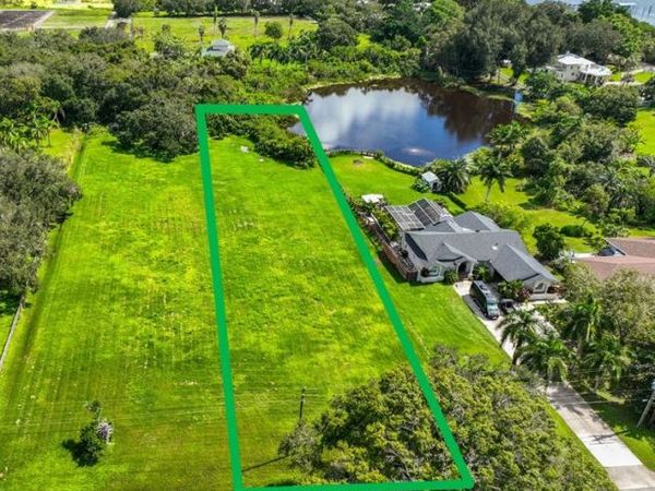 1480 CENTER ROAD, TERRA CEIA, FL 34250