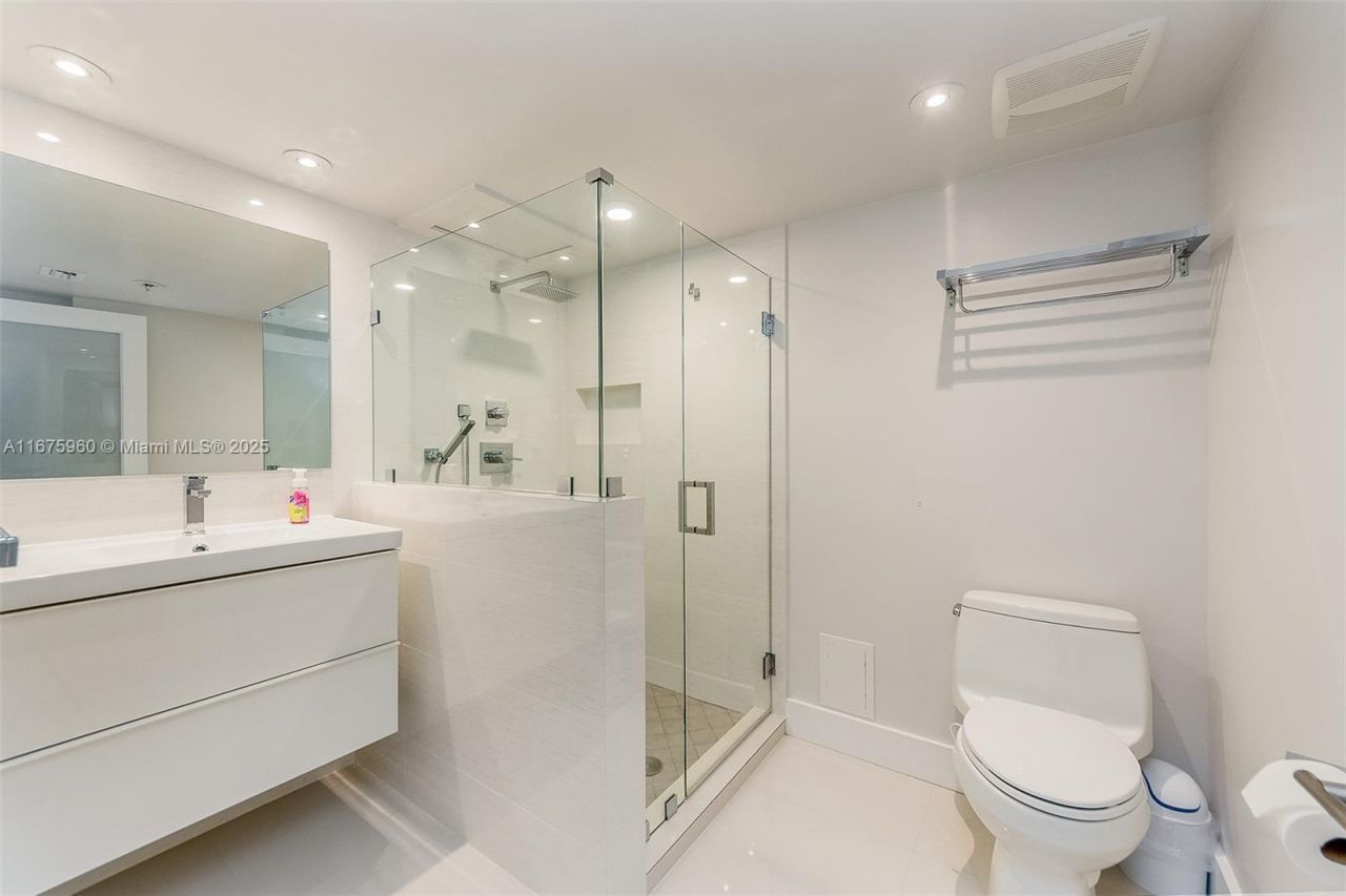 2301 Collins Ave, Unit 1139, Miami Beach, FL 33139 Photo