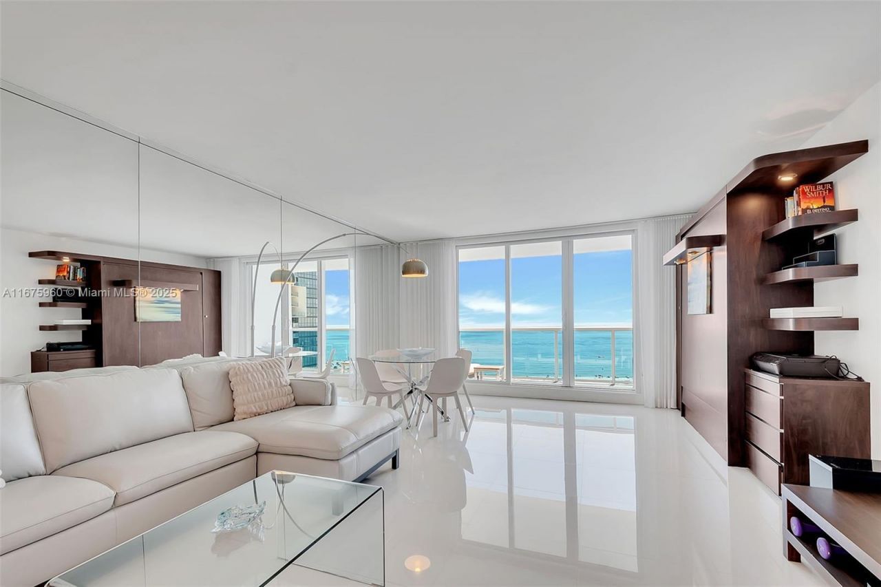 2301 Collins Ave, Unit 1139, Miami Beach, FL 33139 Photo
