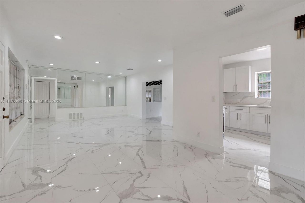 156 NW 88th St, El Portal, FL 33150 Photo