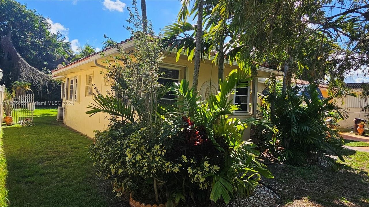 156 NW 88th St, El Portal, FL 33150 Photo