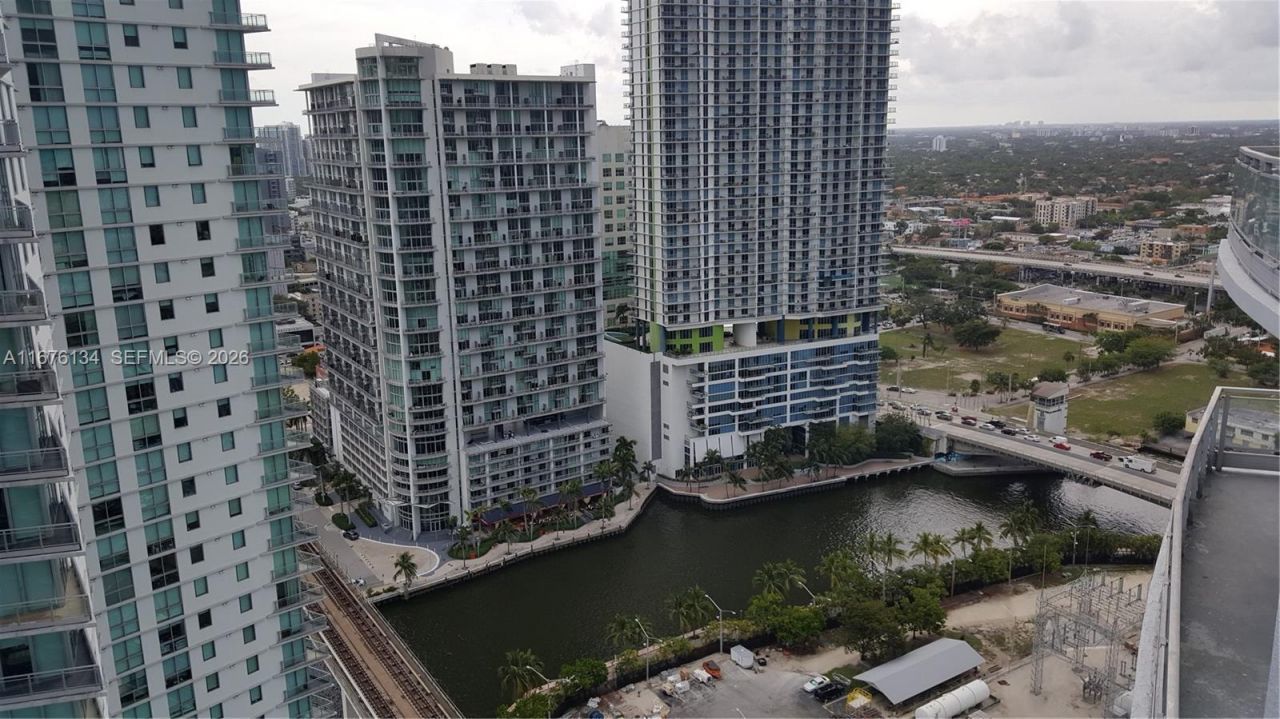90 SW 3 St, Unit 3210, Miami, FL 33130 Photo