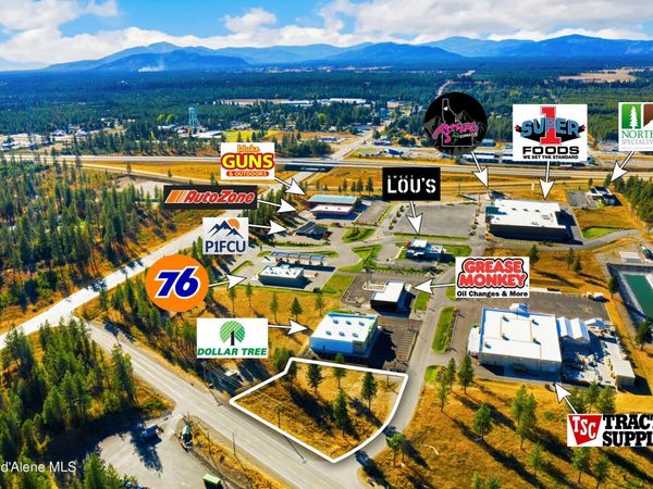 7121 E Athol Crossings, Athol, ID 83801