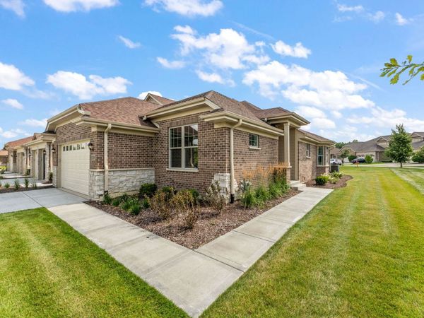11289 Tuscany Lane, Lemont, IL 60439