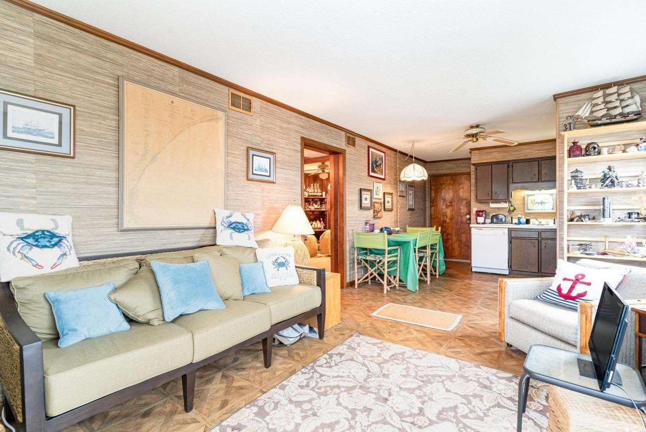 1582 S Waccamaw Dr. Photo 6