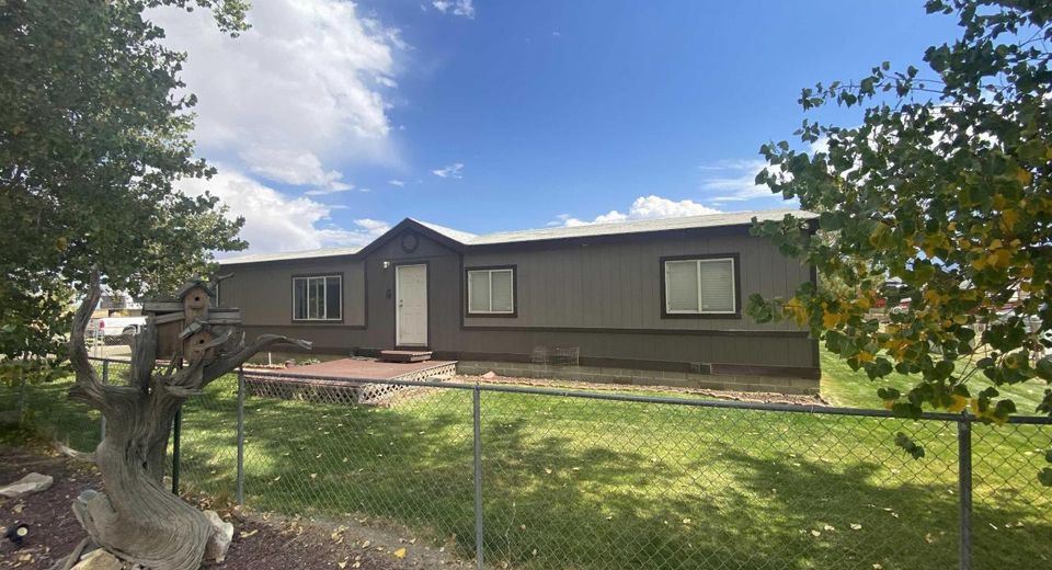 451 Manley Ranch Road, Round Mountain, NV 89045 Photo