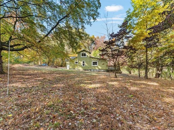 70 Meadowbrook Lane, New Windsor, NY 12553