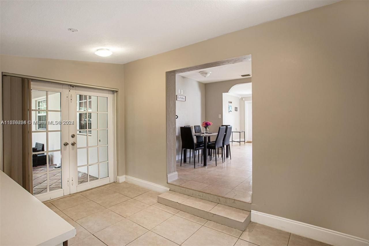 1531 Moffett St, Hollywood, FL 33020 Photo