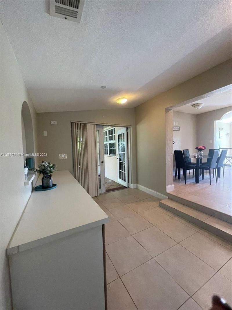 1531 Moffett St, Hollywood, FL 33020 Photo