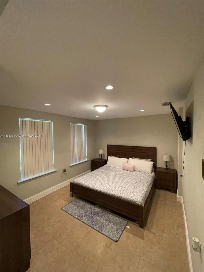 1531 Moffett St, Hollywood, FL 33020 Photo