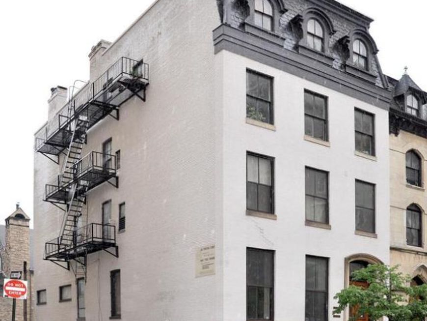 10 Chase Street E, Baltimore, MD 21202 Main Photo