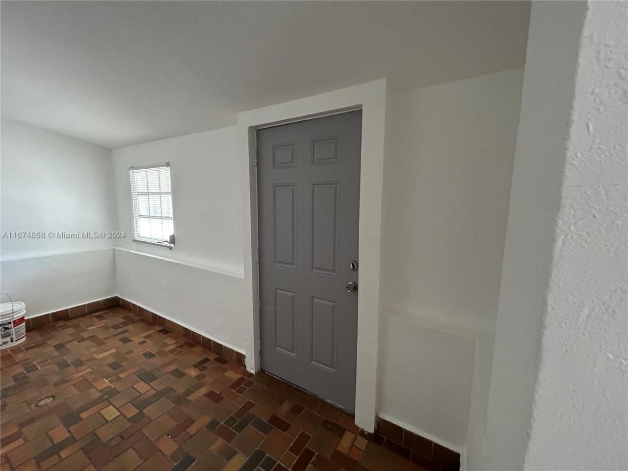 15 NE 70th St, Miami, FL 33138 Photo