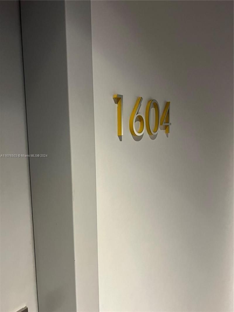 55 SW 9th St, Unit 1604, Miami, FL 33130 Photo