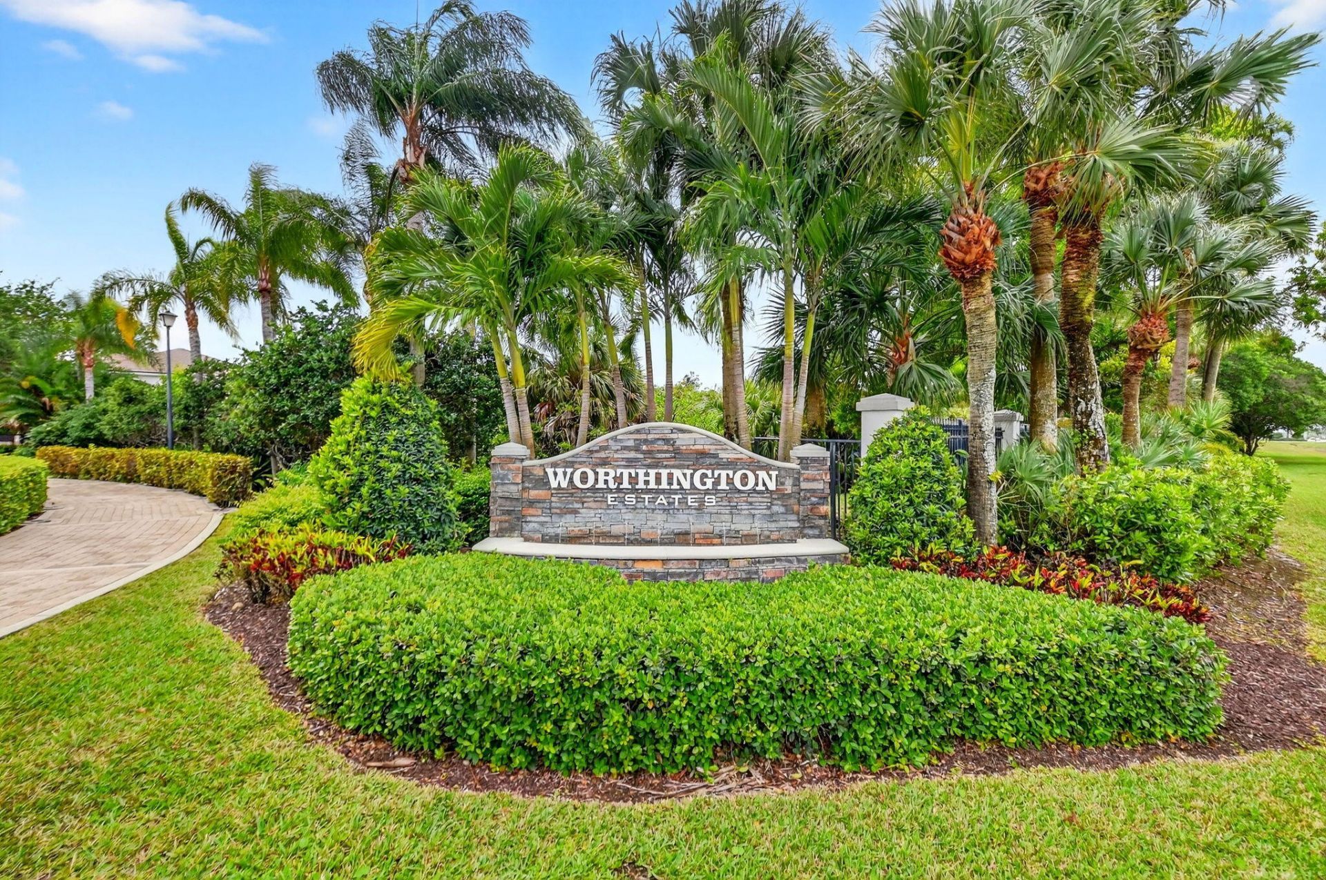 9232 Nugent Trail, West Palm Beach, FL 33411 Photo