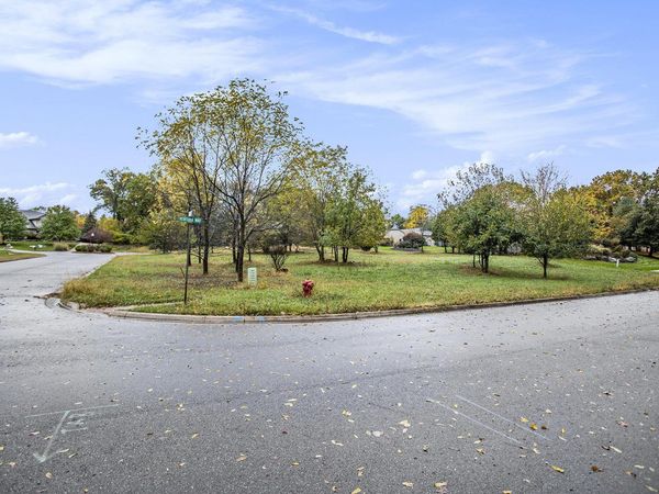 605 Turquoise Trail, Marshall, MI 49068