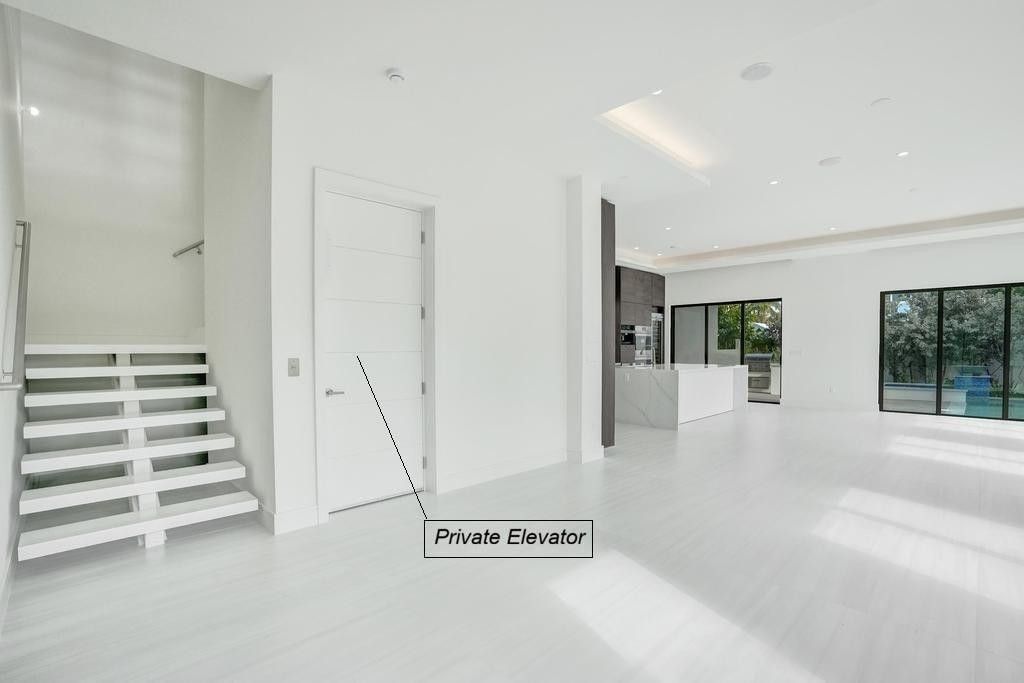 4524 Seagrape Drive, Unit 2 South, Lauderdale by the Sea, FL 33308 Photo