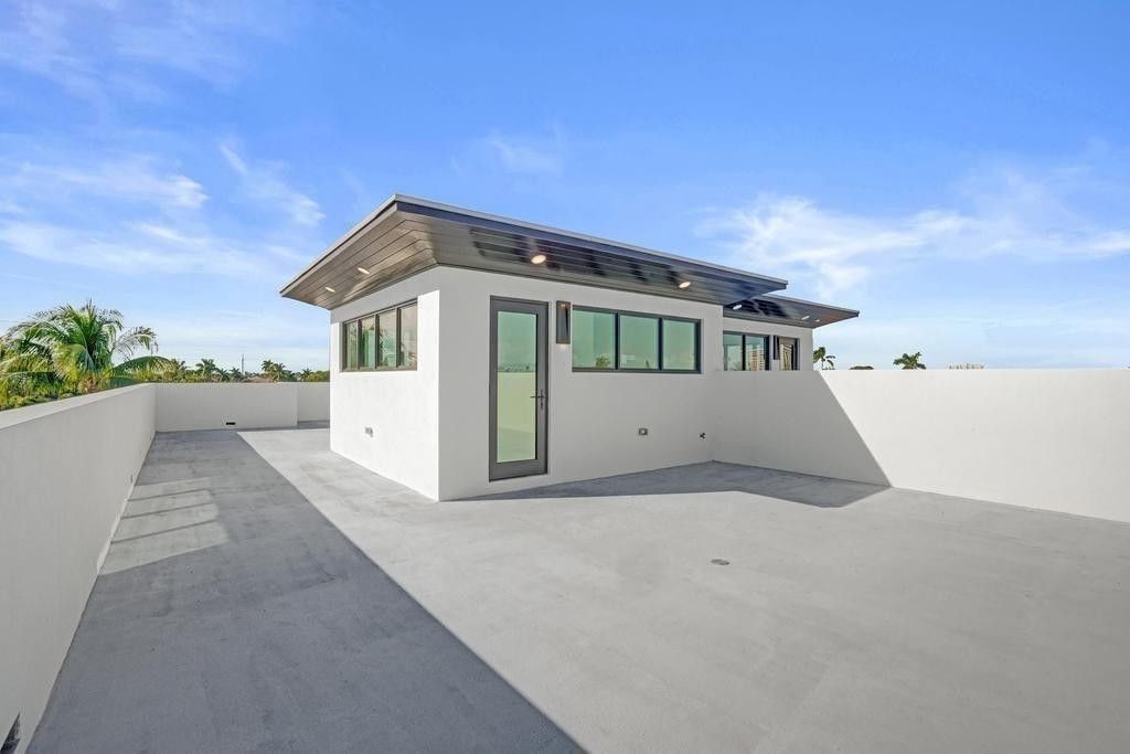 4524 Seagrape Drive, Unit 2 South, Lauderdale by the Sea, FL 33308 Photo