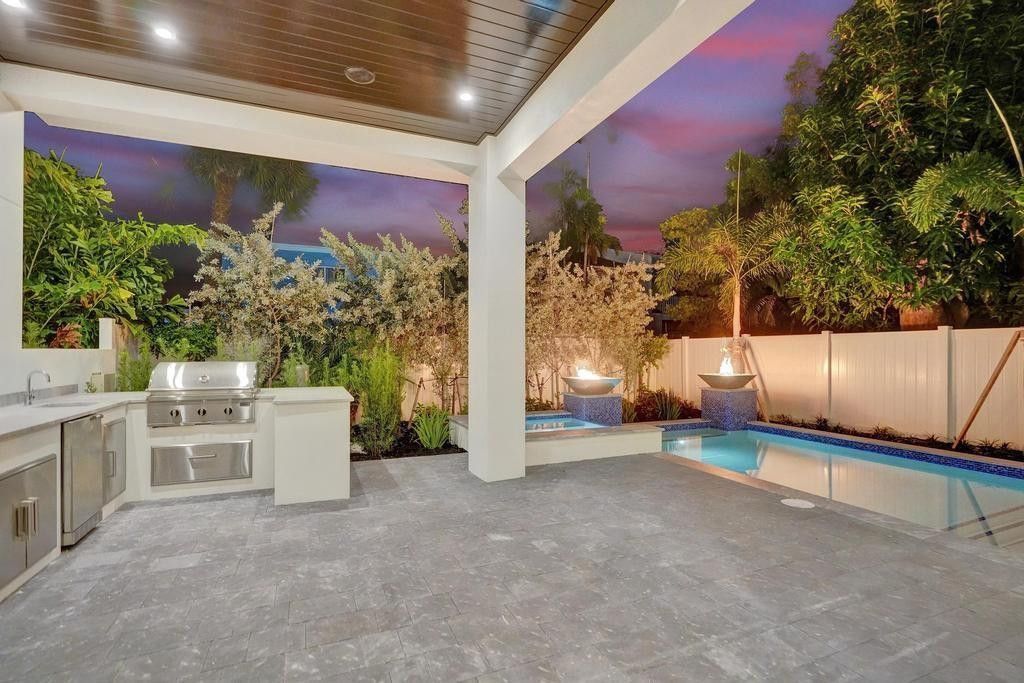 4524 Seagrape Drive, Unit 2 South, Lauderdale by the Sea, FL 33308 Photo
