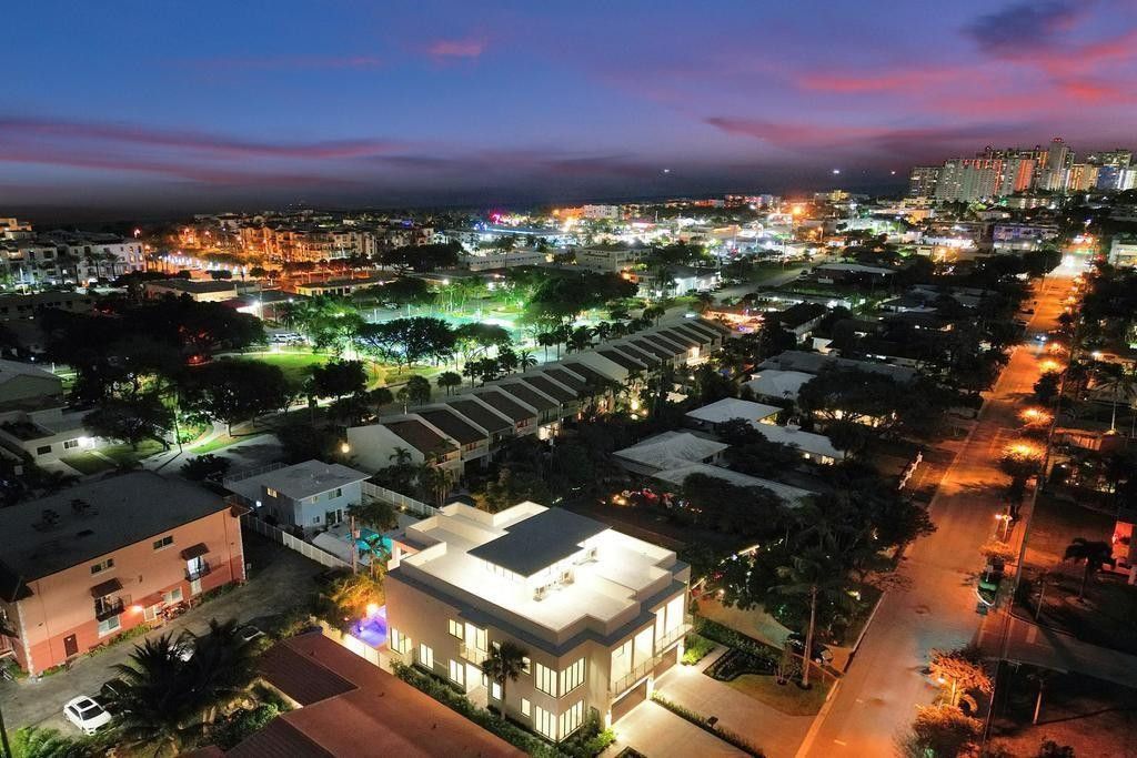 4524 Seagrape Drive, Unit 2 South, Lauderdale by the Sea, FL 33308 Photo