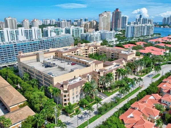 3001 NE 185th St, Unit 114, Aventura, FL 33180