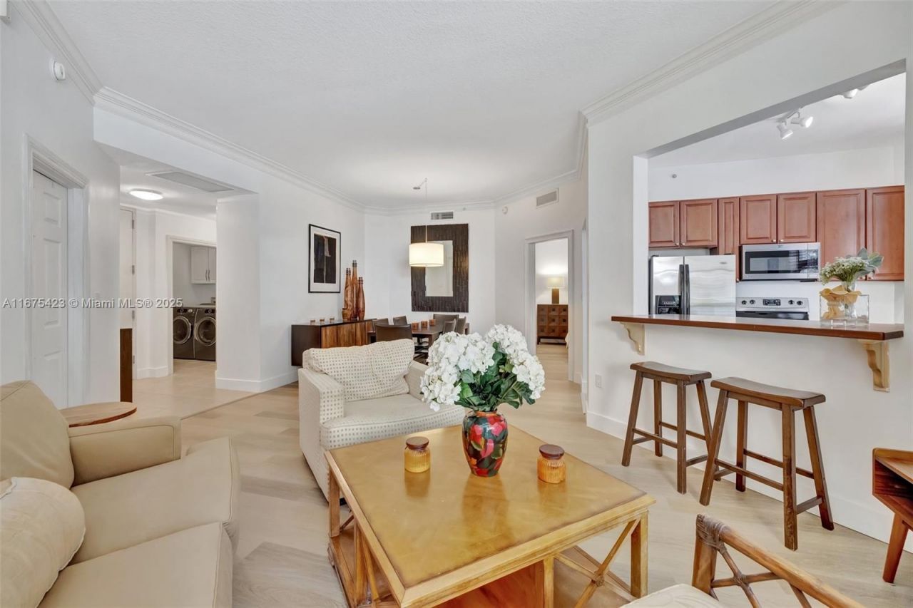 3001 NE 185th St, Unit 114, Aventura, FL 33180 Photo