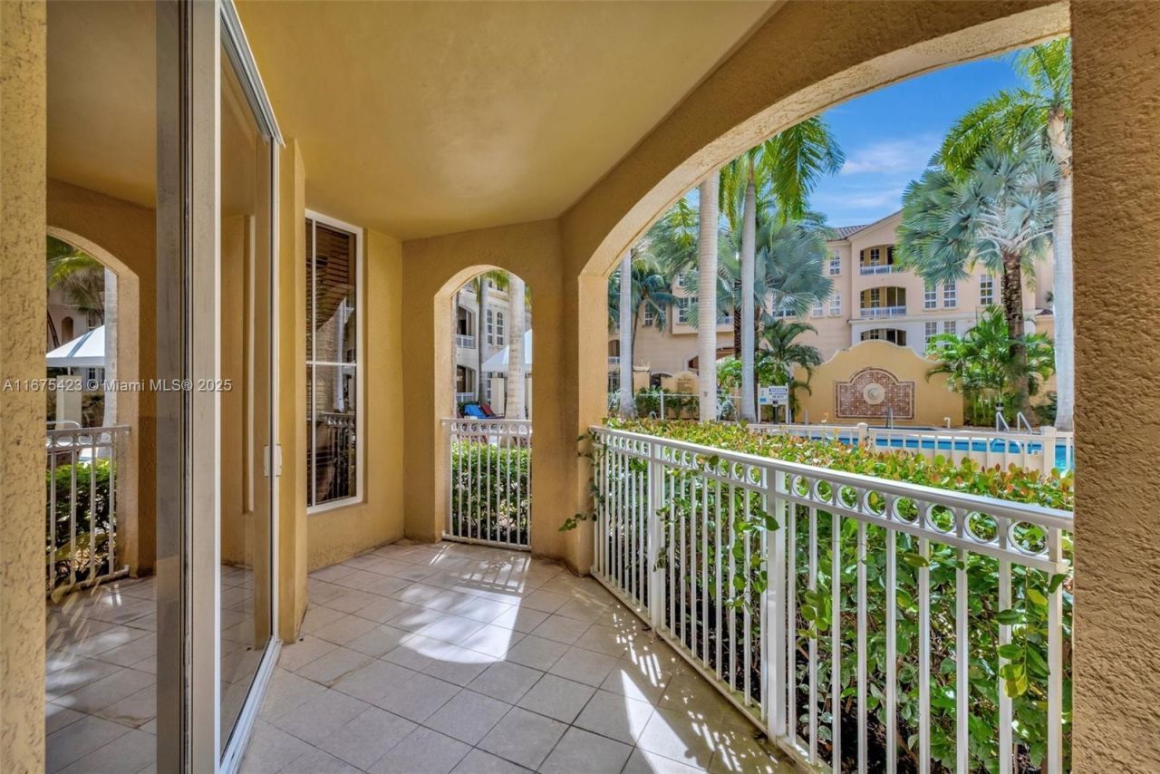 3001 NE 185th St, Unit 114, Aventura, FL 33180 Photo