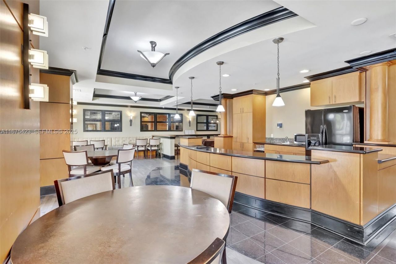 3001 NE 185th St, Unit 114, Aventura, FL 33180 Photo