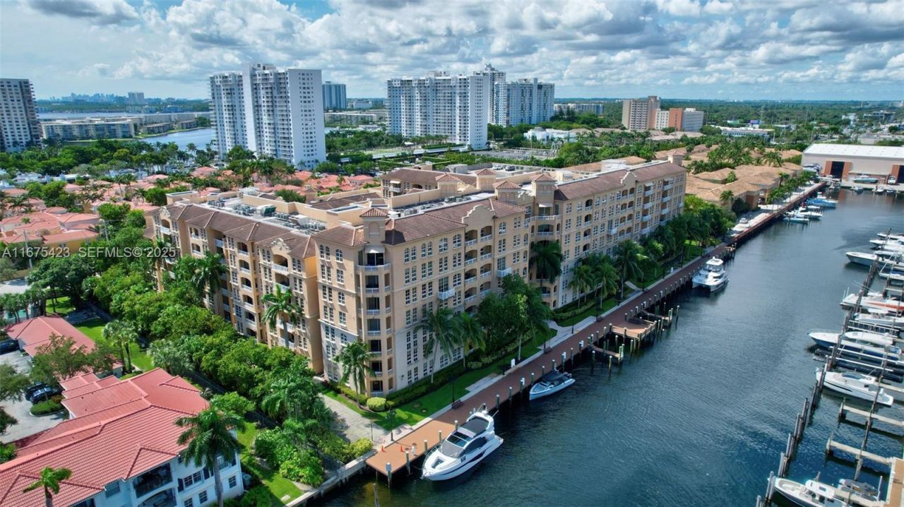 3001 NE 185th St, Unit 114, Aventura, FL 33180 Photo