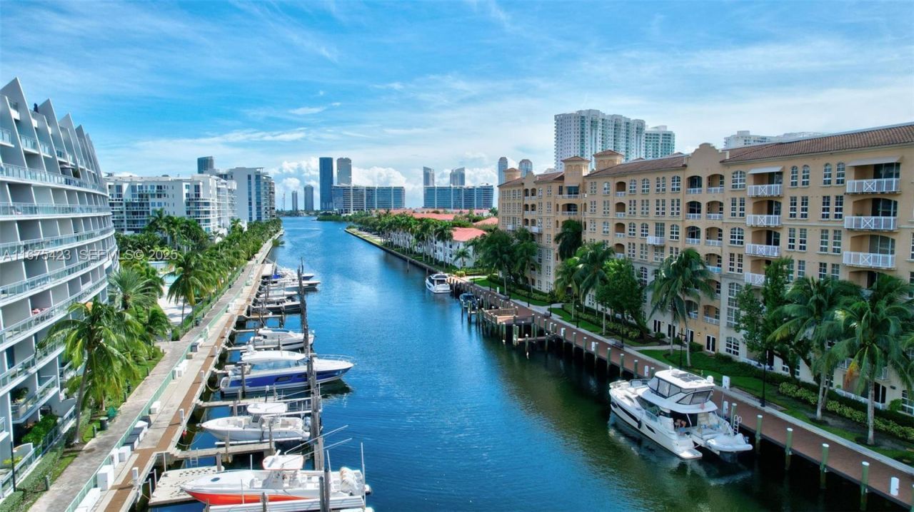 3001 NE 185th St, Unit 114, Aventura, FL 33180 Photo