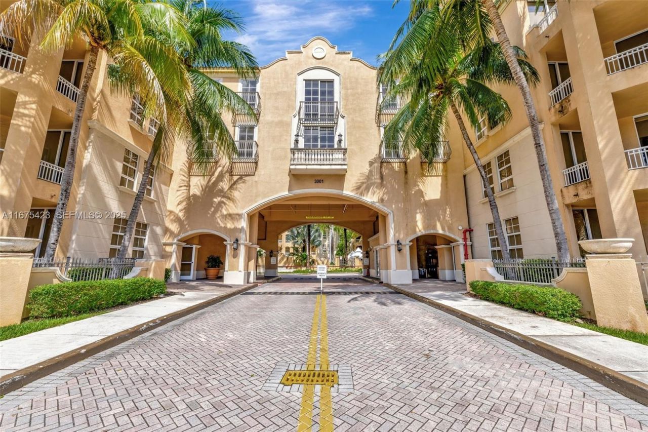 3001 NE 185th St, Unit 114, Aventura, FL 33180 Photo