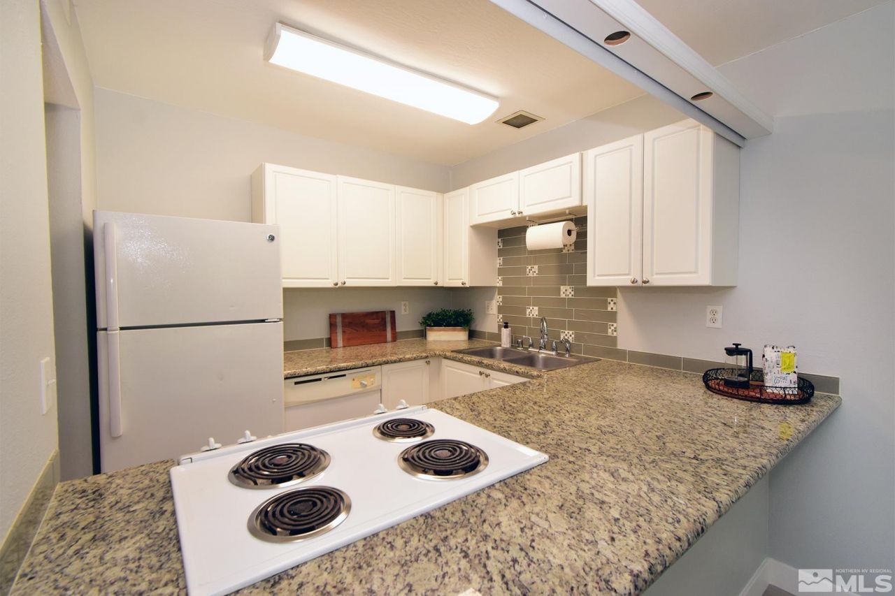 2555 Clear Acre Lane, Unit 93-3, Reno, NV 89512 Photo