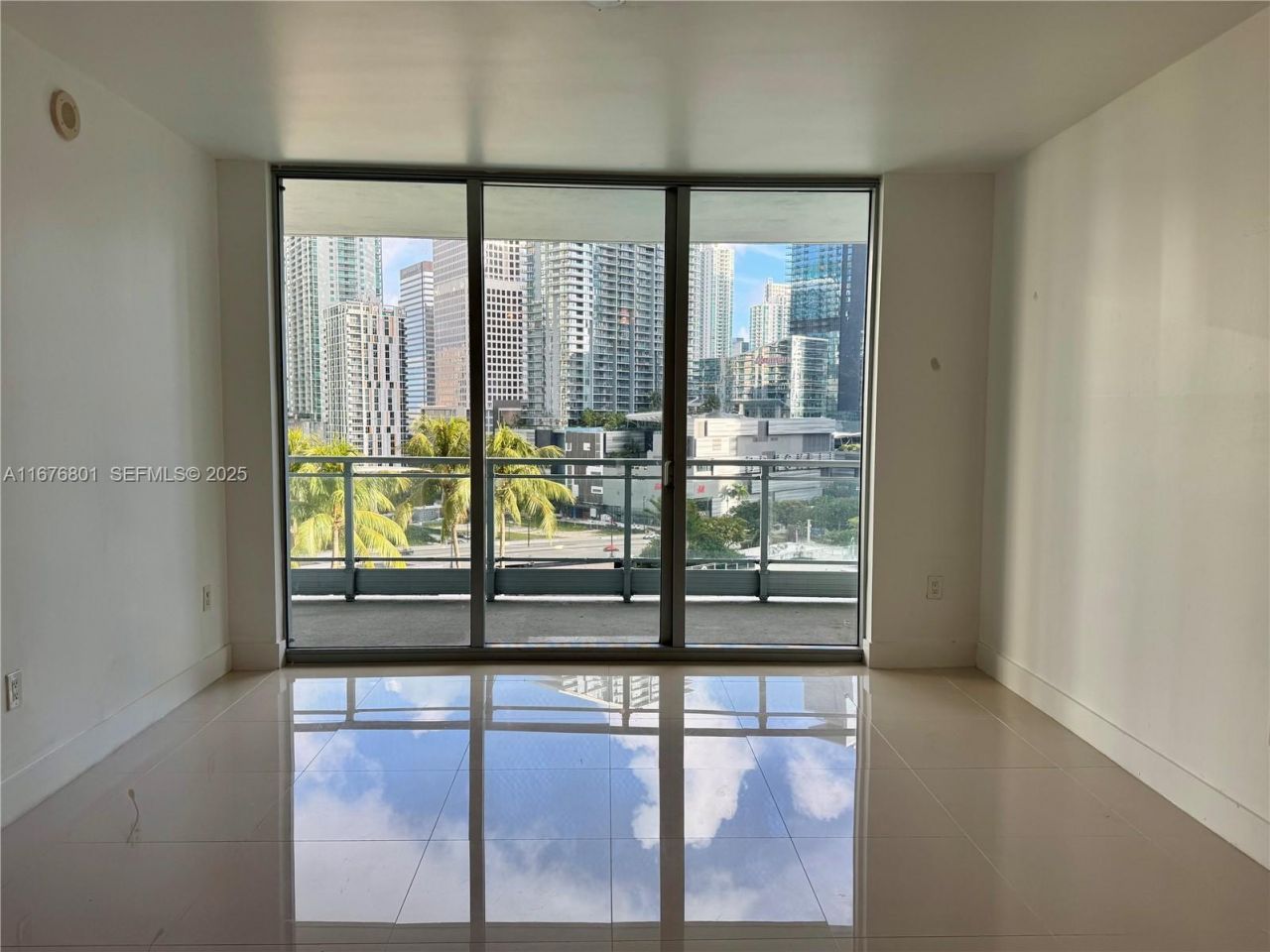 90 SW 3 St, Unit 1416, Miami, FL 33130 Photo