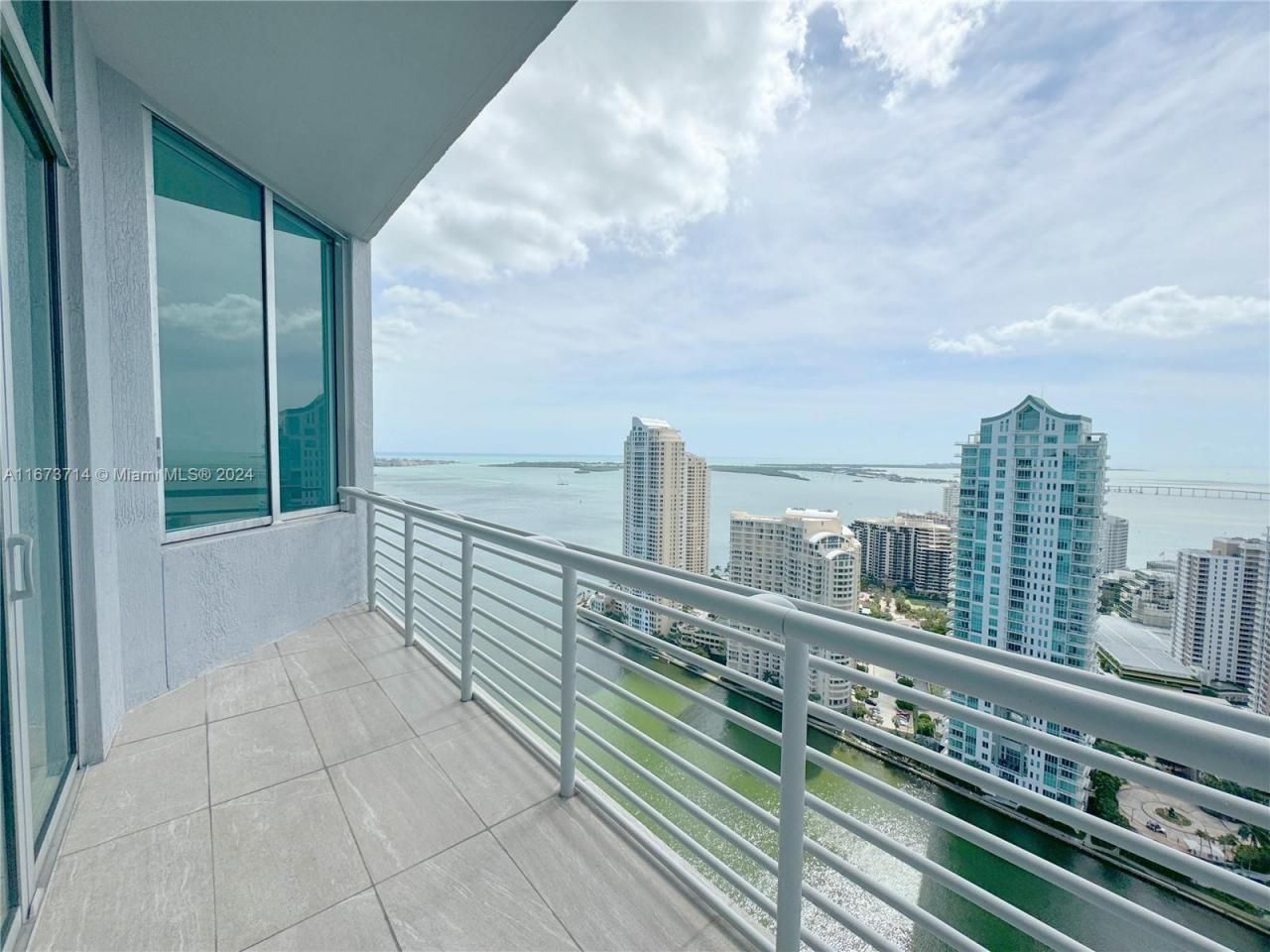 325 S Biscayne Blvd, Unit LPH 19, Miami, FL 33131 Photo