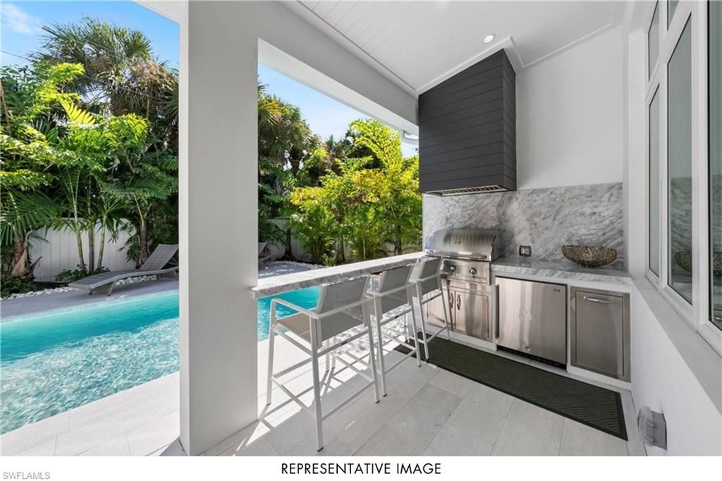 1074 Hollygate Ln, Naples, FL 34103 Photo