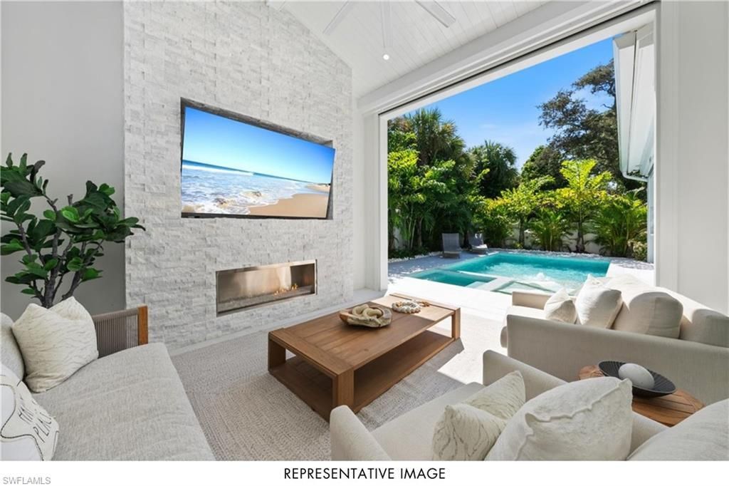 1074 Hollygate Ln, Naples, FL 34103 Photo