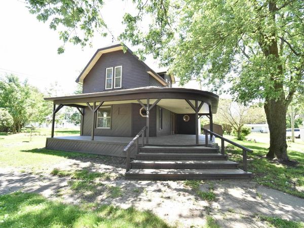 104 E 5th Street, Earl Park, IN 47942