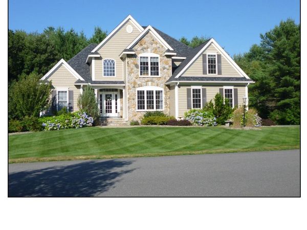 40 Stanwood Road, Unit 9, Salem, NH 03079