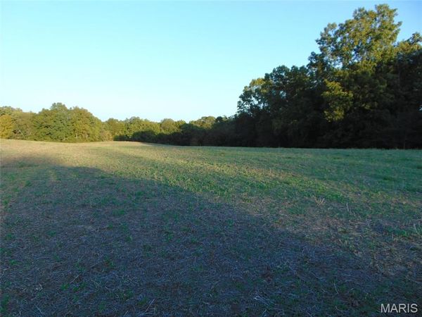 3048 Marlboro Road, Ava, IL 62907