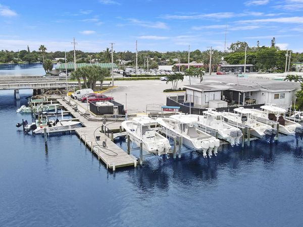 631 Northlake Boulevard, North Palm Beach, FL 33408