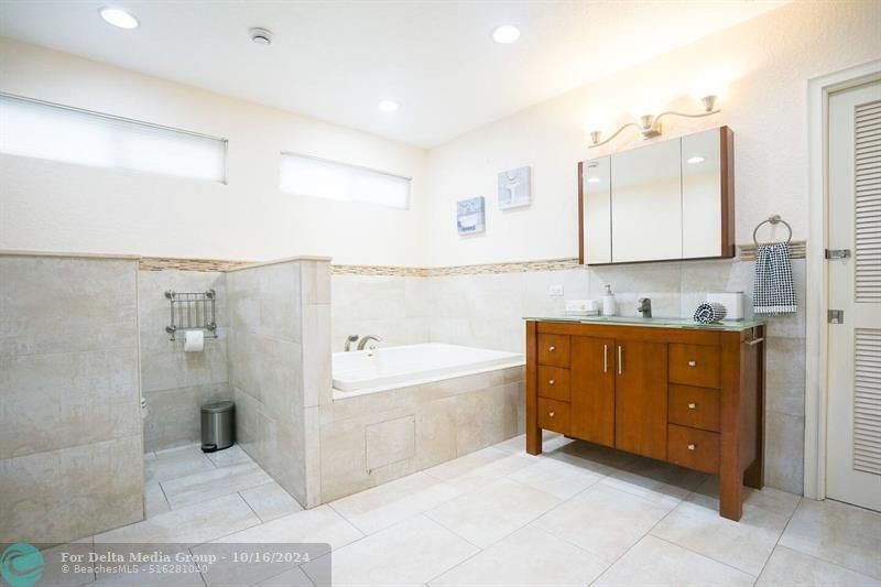 3150 Calle Largo Drive, Hollywood, FL 33021 Photo