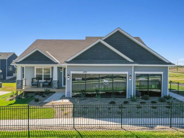 1878 Rainier Drive, Shakopee, MN 55379