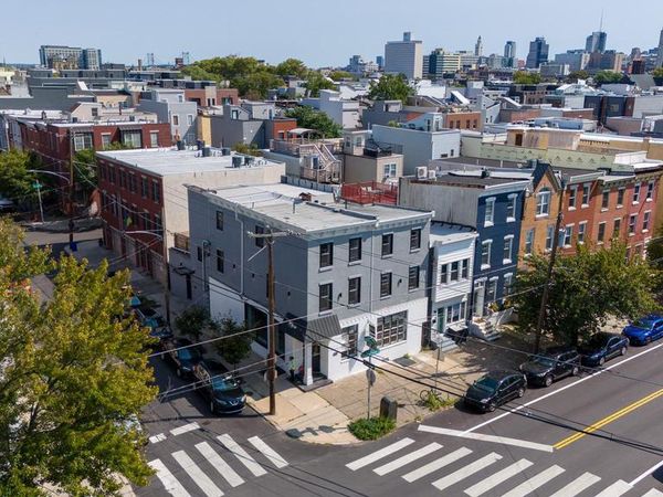 835 CORINTHIAN AVENUE, PHILADELPHIA, PA 19130