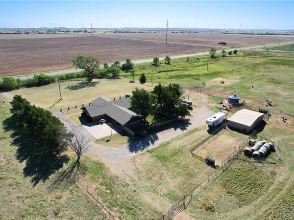 1001 Main Street, Rocky, OK 73661